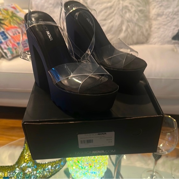 Clear High Heels - Picture 4 of 5